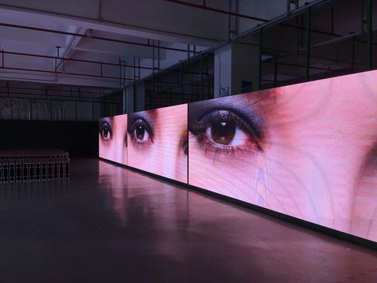 شاشة عرض LED للإعلانات الداخلية 900cd ، شهادة CE ROHS PSE UL