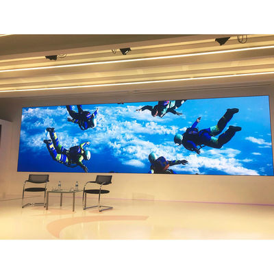 شاشة LED عالية الدقة 1200cd ، شاشة LED P2 ذات درجة البكسل الصغيرة
