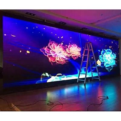 شاشة LED عالية الدقة SMD 2121 ، شاشة LED P2mm بالألوان الكاملة