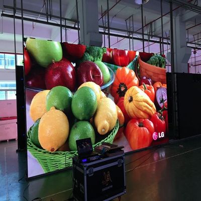 شاشة عرض الإعلانات LED الخارجية 32x32 نقطة ، 1 8 مسح ضوئي LED لوحة الإعلانات الرقمية
