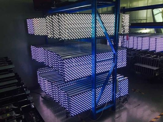 لافتات LED رقمية خارجية قابلة للبرمجة WiFi P10 RGB مع علبة من الألومنيوم