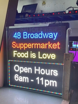 شاشة عرض فيديو LED خارجية بحجم 256 × 256 نقطة P3mm RGB مع سطوع عالٍ